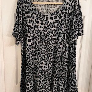 Amazon, Knit Swing Shirt, Short Sleeve, Grey Leopard Print